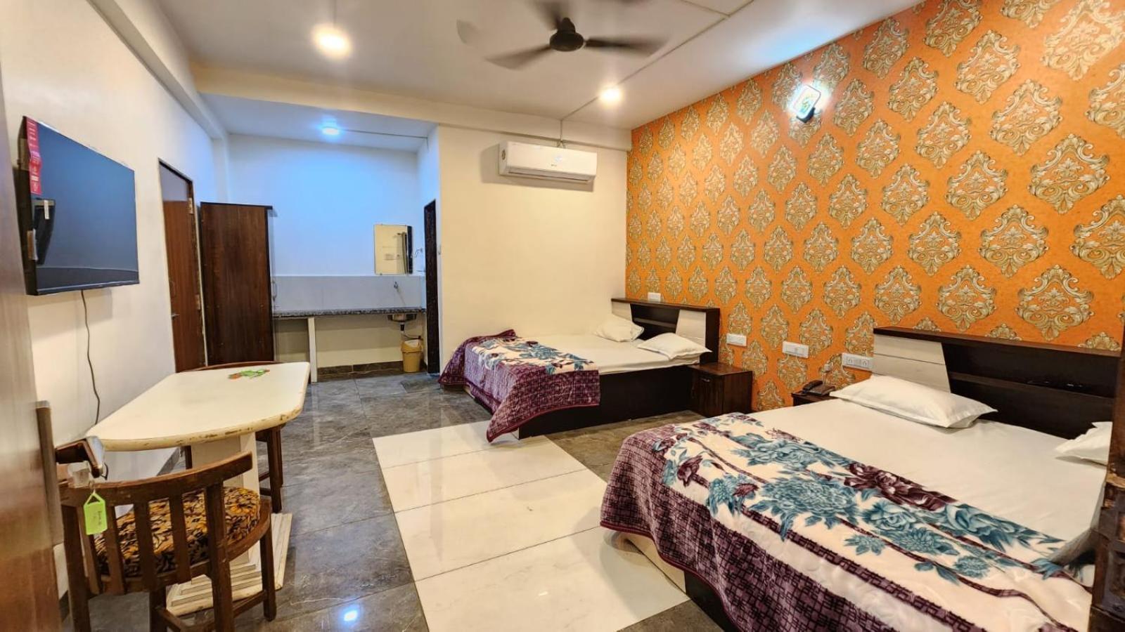 Hotel Bombay Darbar Simrol Zewnętrze zdjęcie